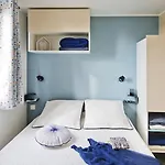 Camping Les Amiaux - Maeva Camping 4*