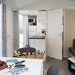 Camping Les Amiaux - Maeva Кемпинг